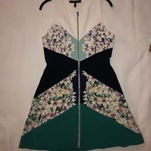 bcbgmaxazria dress size 6